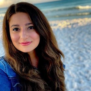 Meet your Posher, Kaitlyn